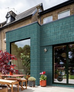 Grooved glazed brick